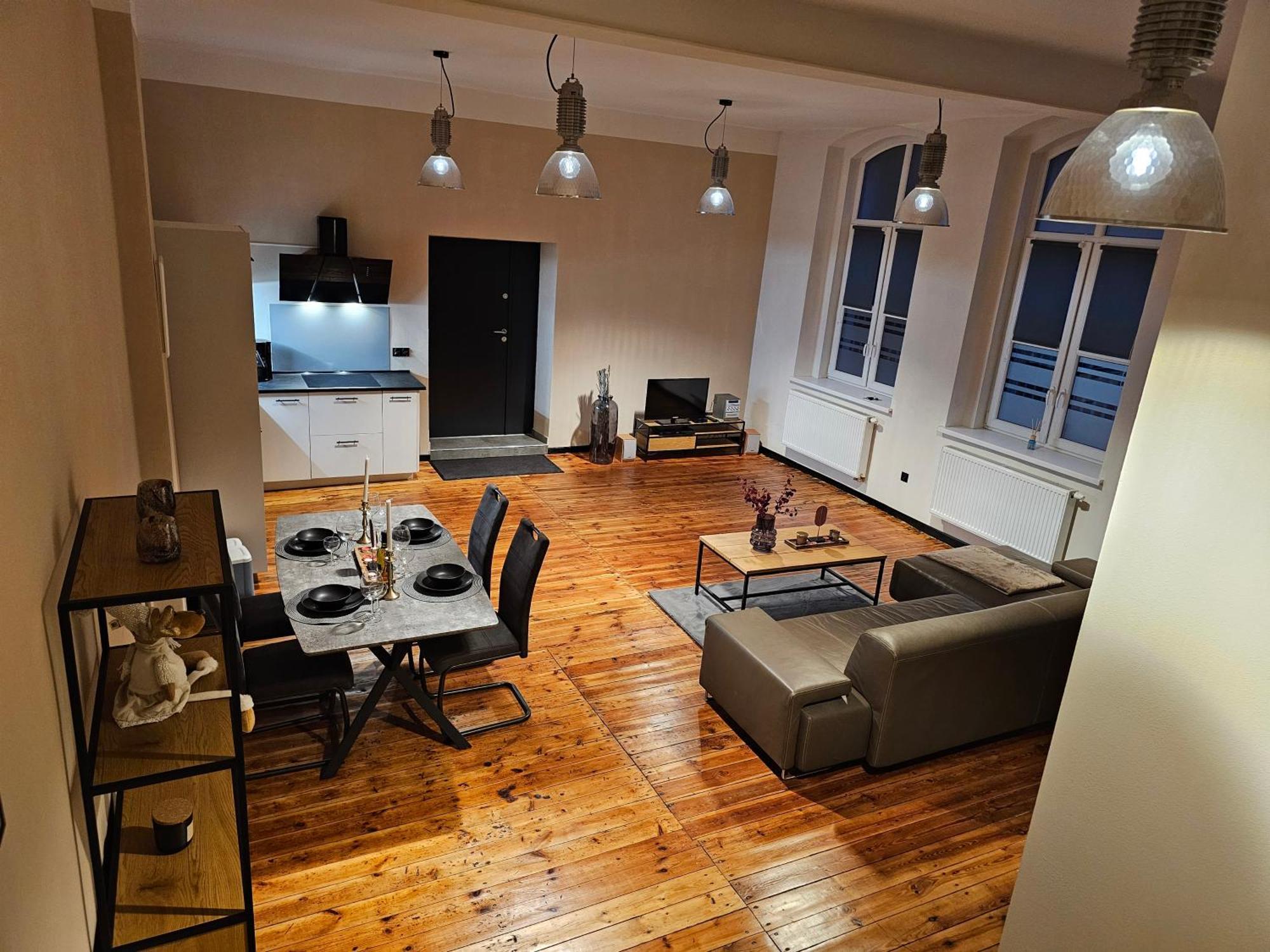Alte Schule Appartement Żarska Buitenkant foto